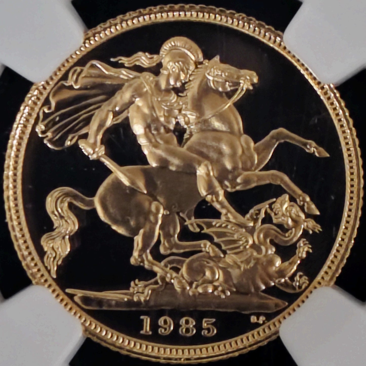 1985年 イギリス １ソブリン金貨 プルーフ70ウルトラカメオ エリザベス2世