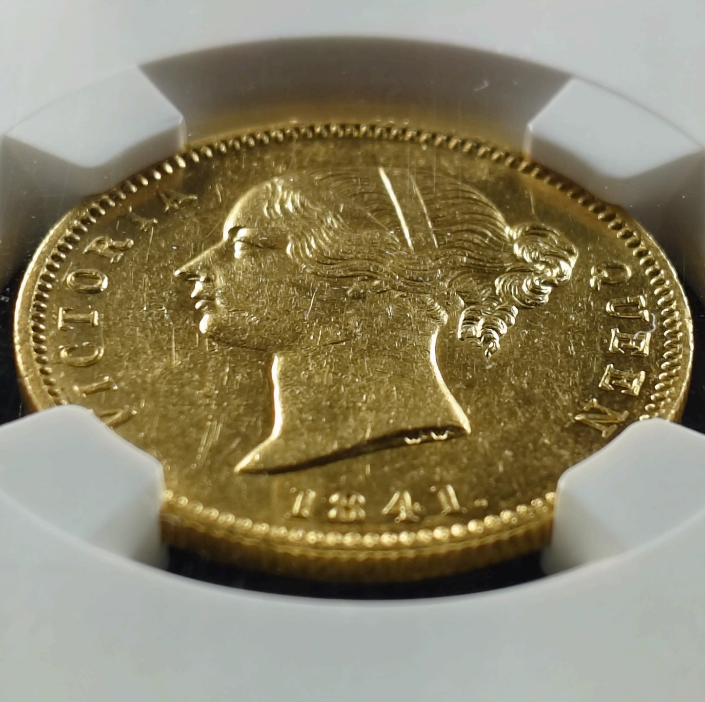 1841年 イギリス領インド モハール金貨 NGC AU58 ヴィクトリア女王