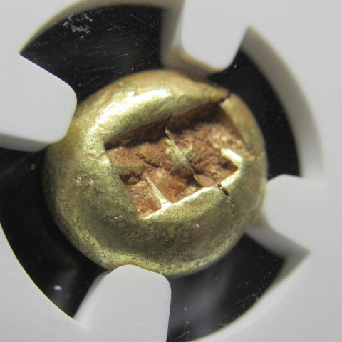 紀元前610-546年 リディア 1/3ステーター Ch VF Strike:5/5 Surface:4/5 NGC エレクトラム貨